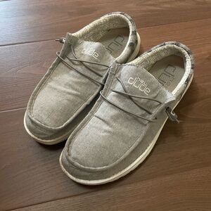 Hey Dude Men's Light Gray Shoes